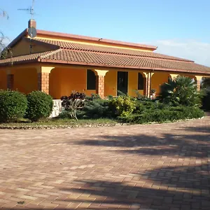 https://luna-e-sole-santa-maria-la-palma.in-sardinia.net